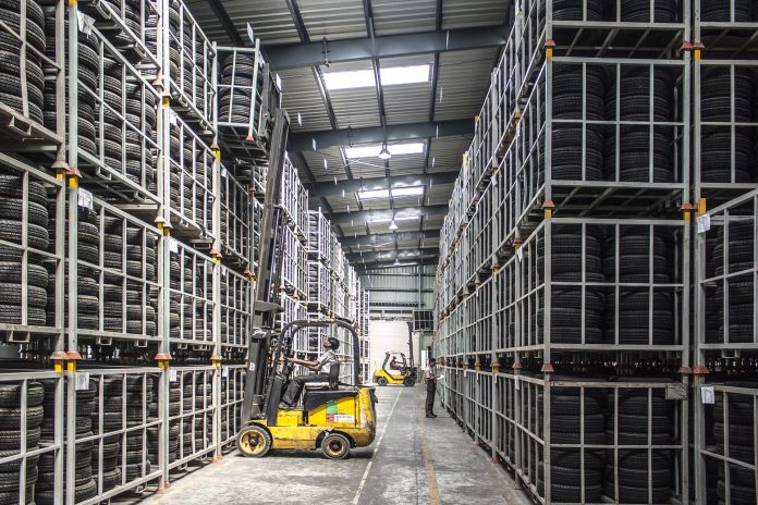 forklift CC by Pixabay