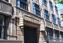 Creative Commons by Alf van Beem_Wikimedia