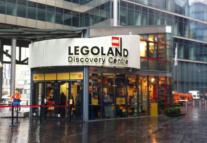 Entrance_to_Legoland_Discovery_Centre_Berlin by cjdc Wikimedia